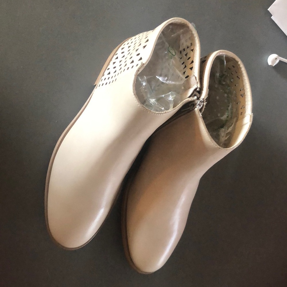 Selling boots